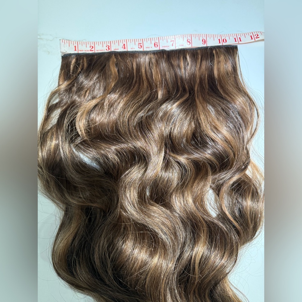 HAIR, 20” Halo Extensions Invisible Wire Wavy Clips Medium Brown Highlighted